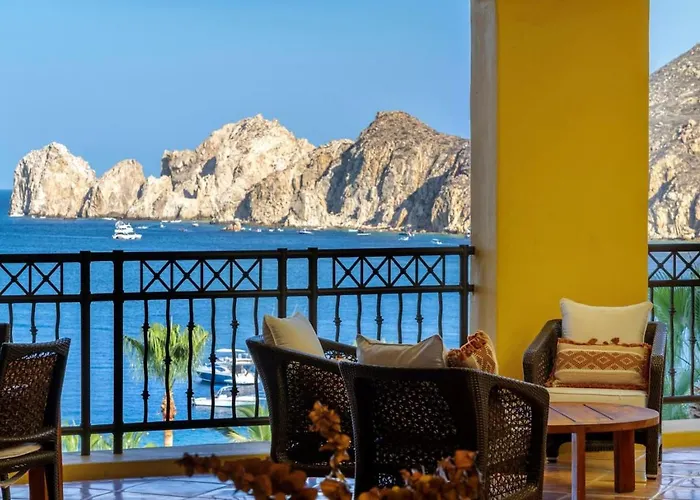 2 Bd 5-star Beachfront Hacienda *